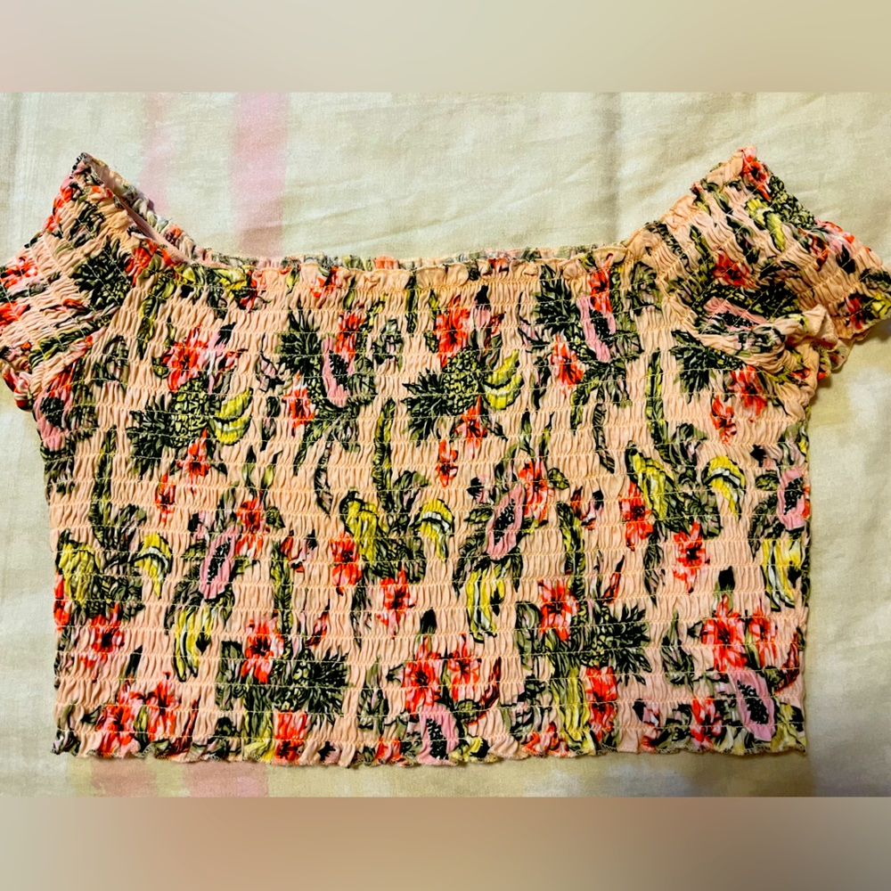 Crop top